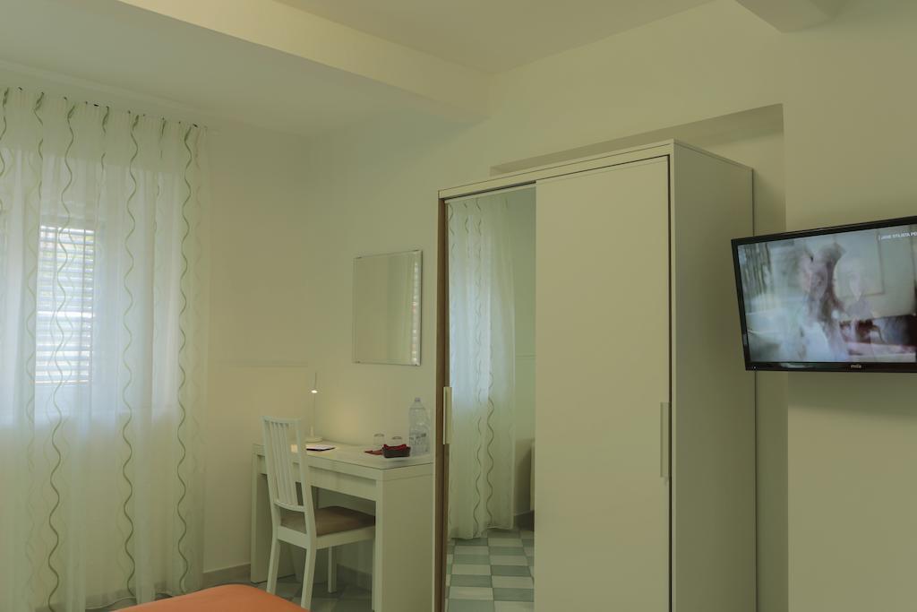 B&B Porta Della Sicilia Messina Eksteriør bilde
